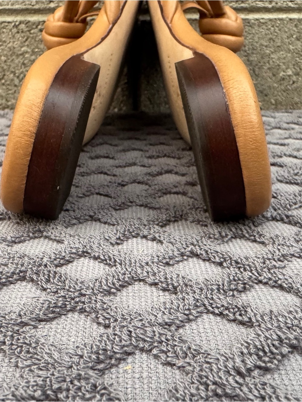 Loeffler Randall Hadley Leather Bow Flat Sandals Dune Size 6.5 B - Picture 3 of 7